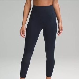 LULULEMON BASE PACE 25” NAVY SIZE 4